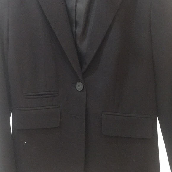 Like New New York & Company Size 0 Black Color Suit Jacket with Pockets - Picture 4 of 4